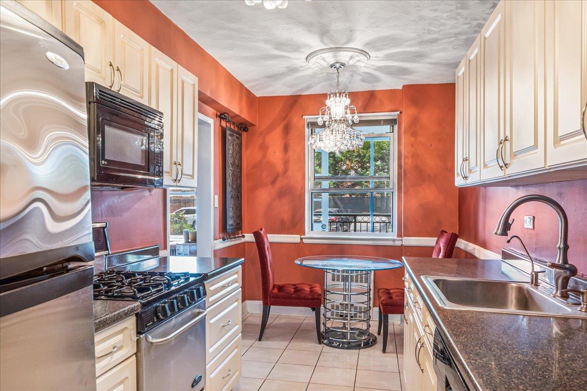 162-01 Powells Cove Boulevard 1J