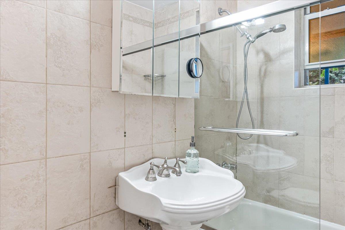 162-01 Powells Cove Boulevard 1J