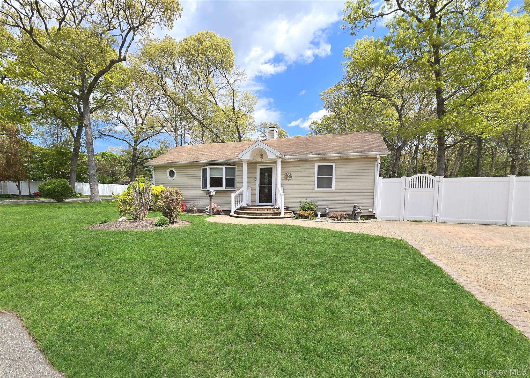 33 Pleasure Avenue