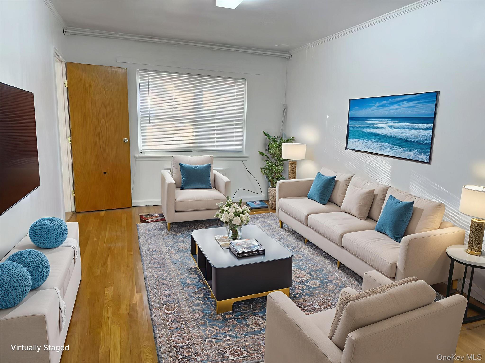 51-21 Goldsmith Street