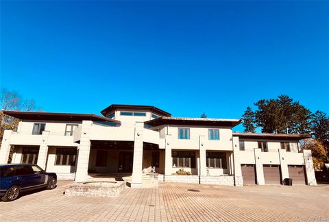 25 Shelter Rock Road Manhasset NY 11030