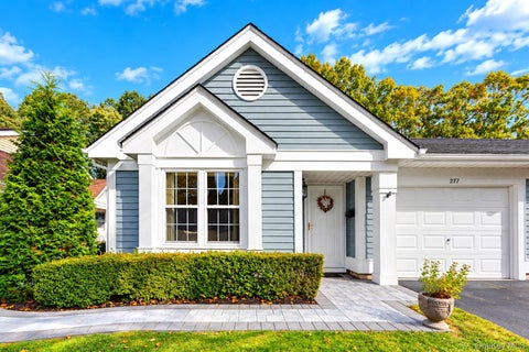 Photo of 277 Glen Drive, Ridge, NY 11961 (MLS # 1066493)