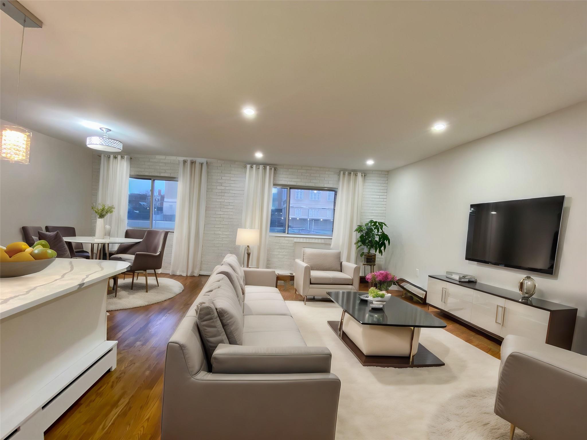 Amory Court, Ridgewood, Queens, NY - 3 Bedrooms  
1 Bathrooms  
6 Rooms - 