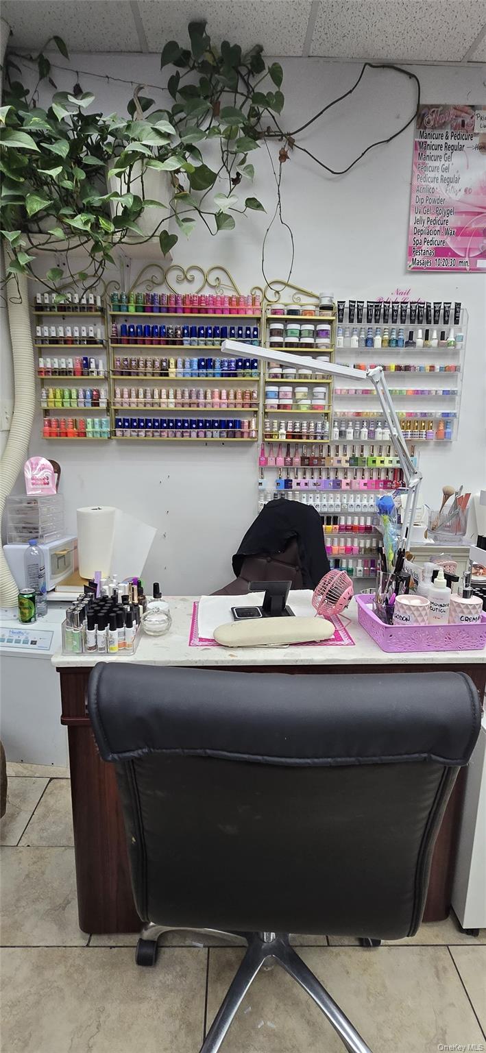 10217 Roosevelt Avenue