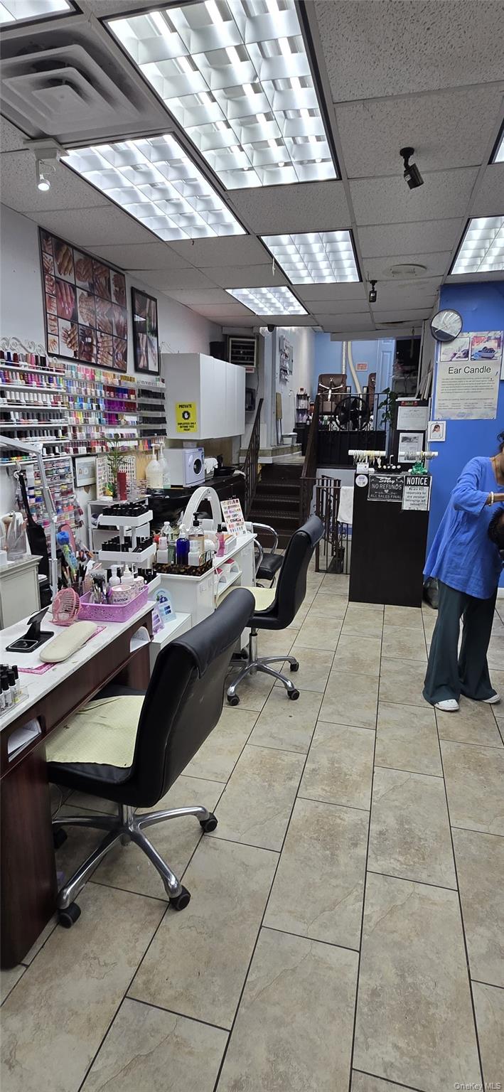 10217 Roosevelt Avenue