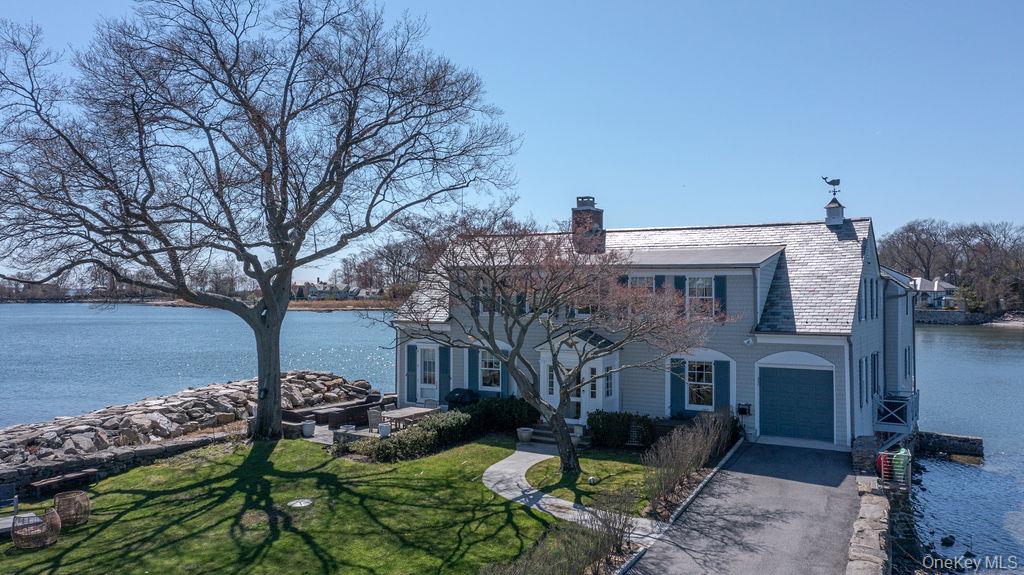 6 Pine Island Road