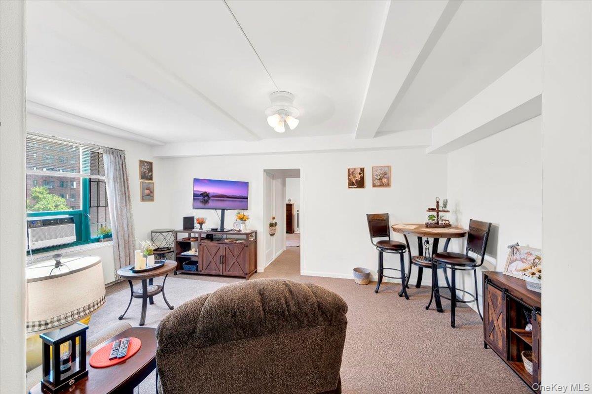 1595 Metropolitan Avenue 7D