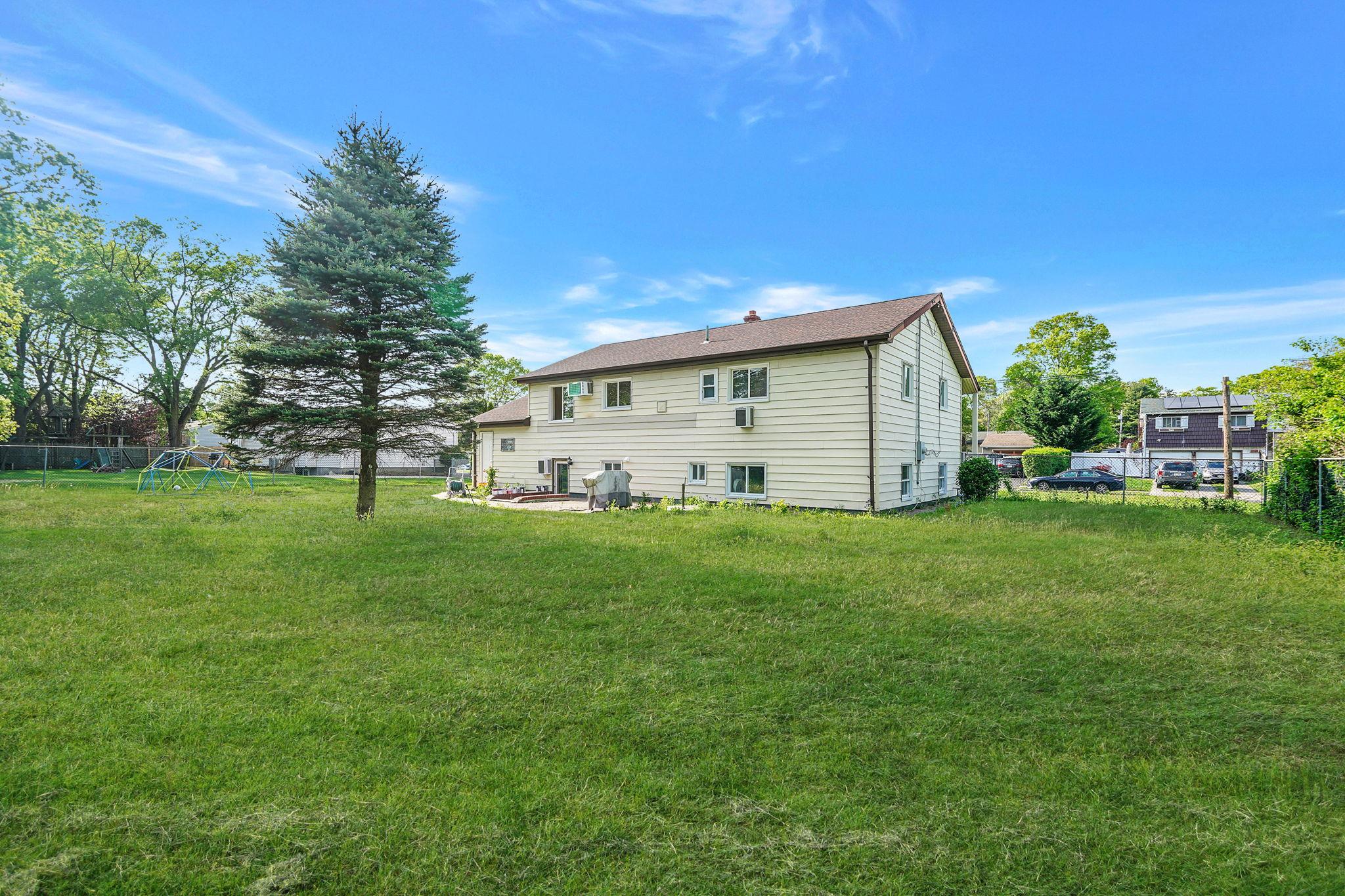 136 Tabor Street, Brentwood, New York image 7