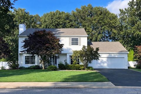22 Northumberland Drive Shoreham NY 11786