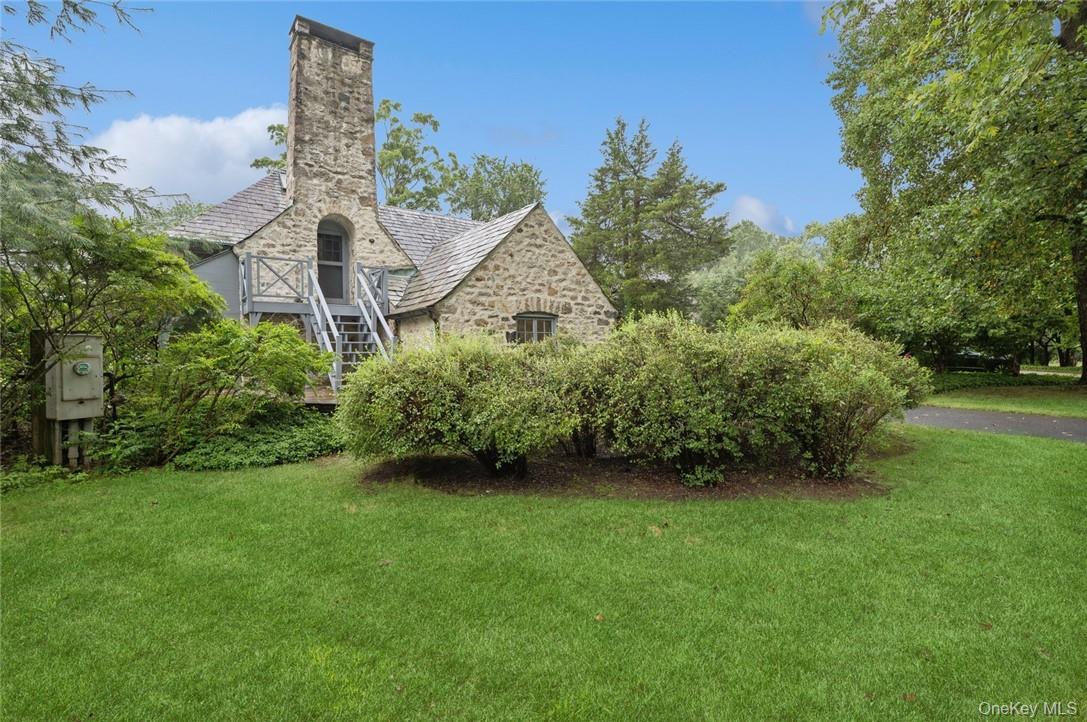 3 Loden Lane