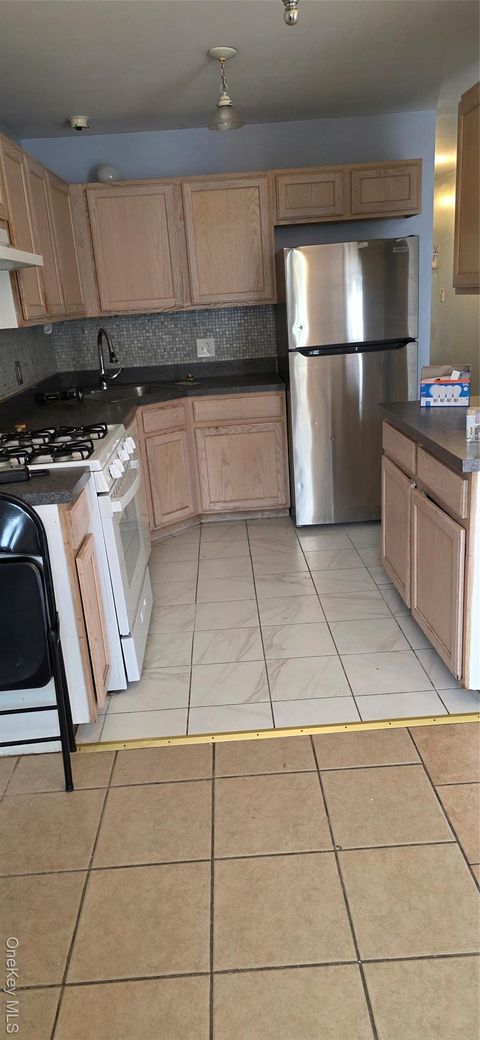 Condo For Sale - 11 Jordan Lane<br/> Middletown, NY 10940