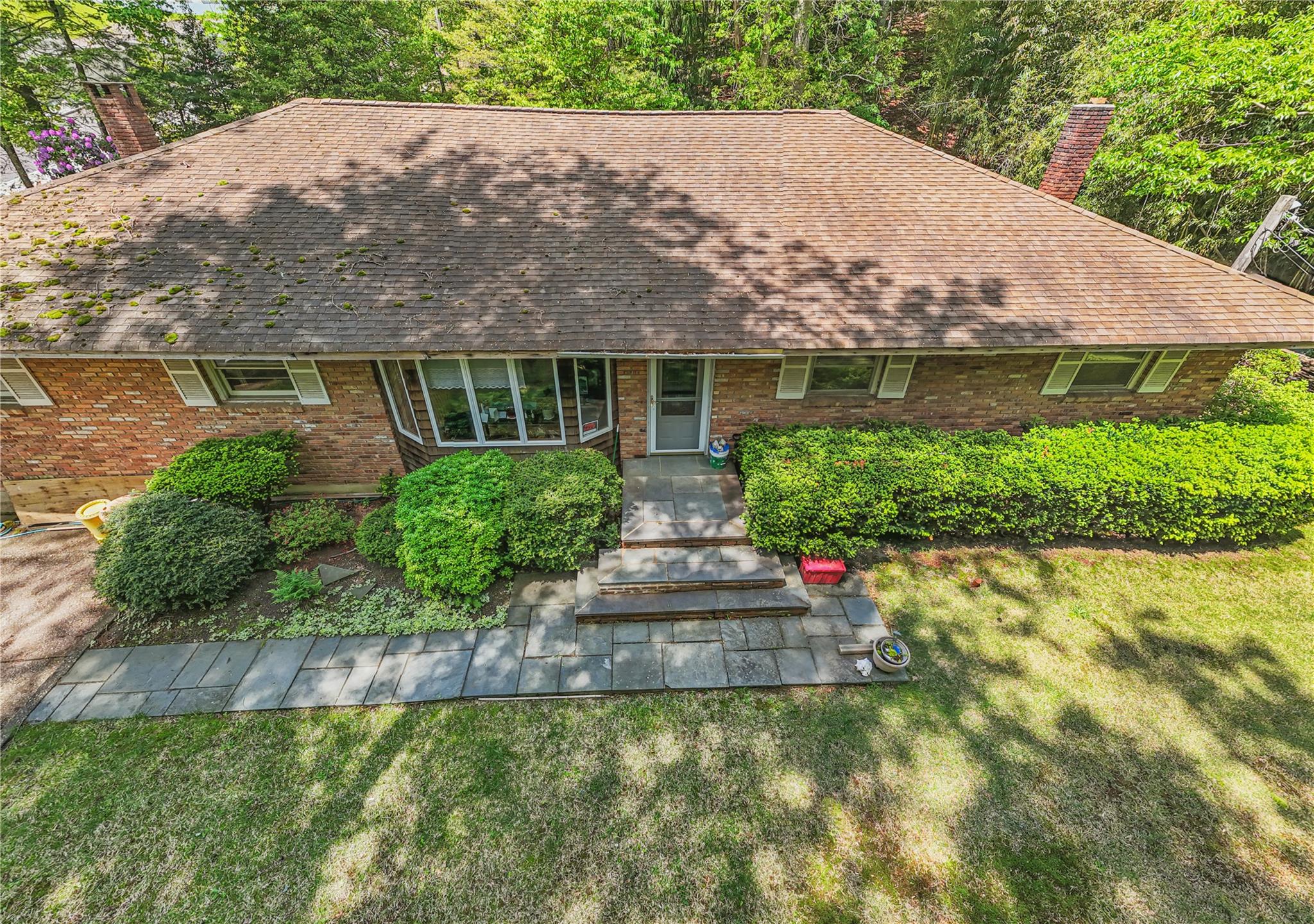 17 Woodbury Road, Woodbury, New York image 1