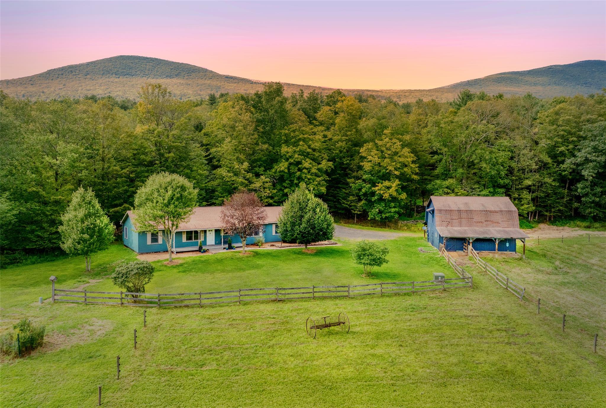 18 Jomar Lane, Olivebridge, New York image 1
