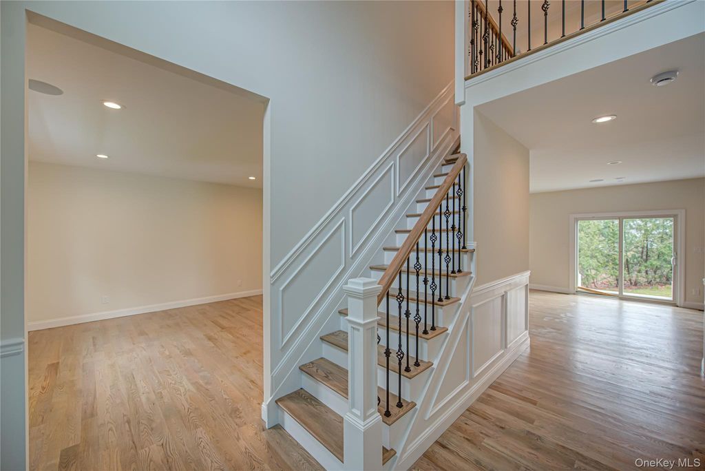 Photo of 176 (Birmingham Plus Southern Boulevard, Nesconset, NY 11767 (MLS # 923022)