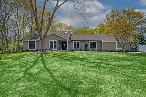 Photo of 11 Arrowood Drive, Saint James, NY 11780 (MLS # 992792)