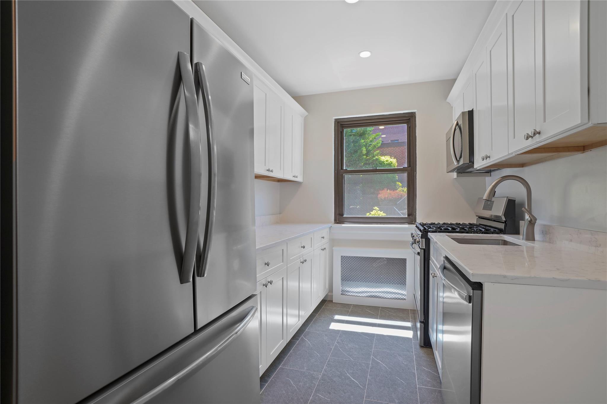 127 Beacon Hill Drive #F -13, Dobbs Ferry, New York image 8