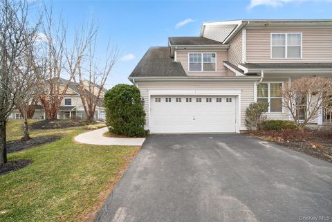 Condo For Sale - 1 High Ridge Lane<br/> Middletown, NY 10940