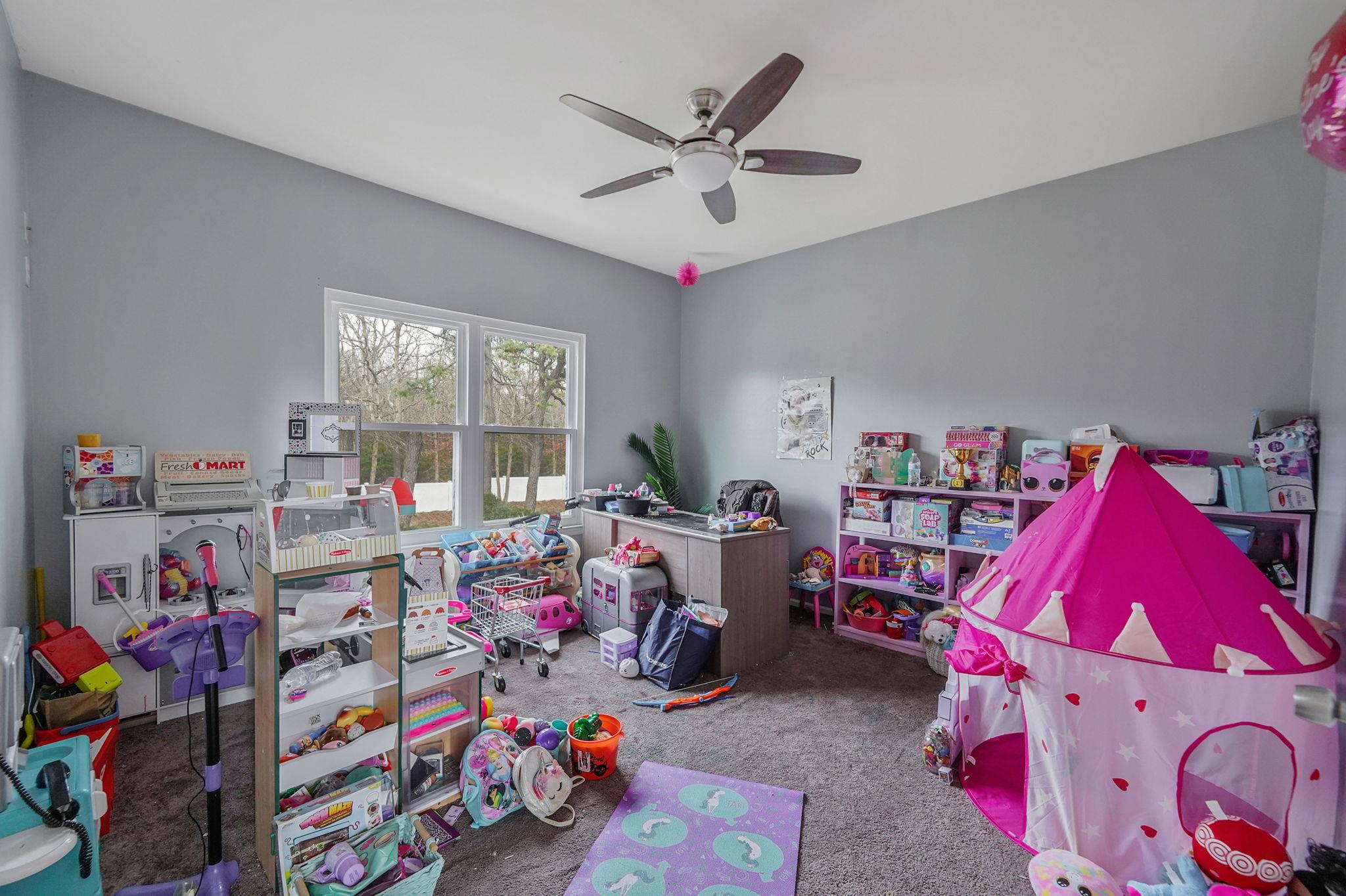 23 Williamsburg Way, Yaphank, New York image 29