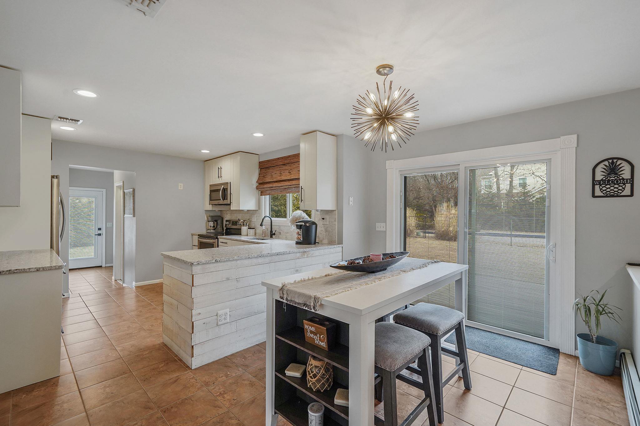 23 Williamsburg Way, Yaphank, New York image 13