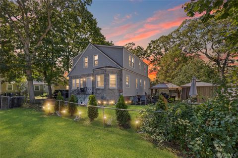 62 N 16th Street Wyandanch NY 11798