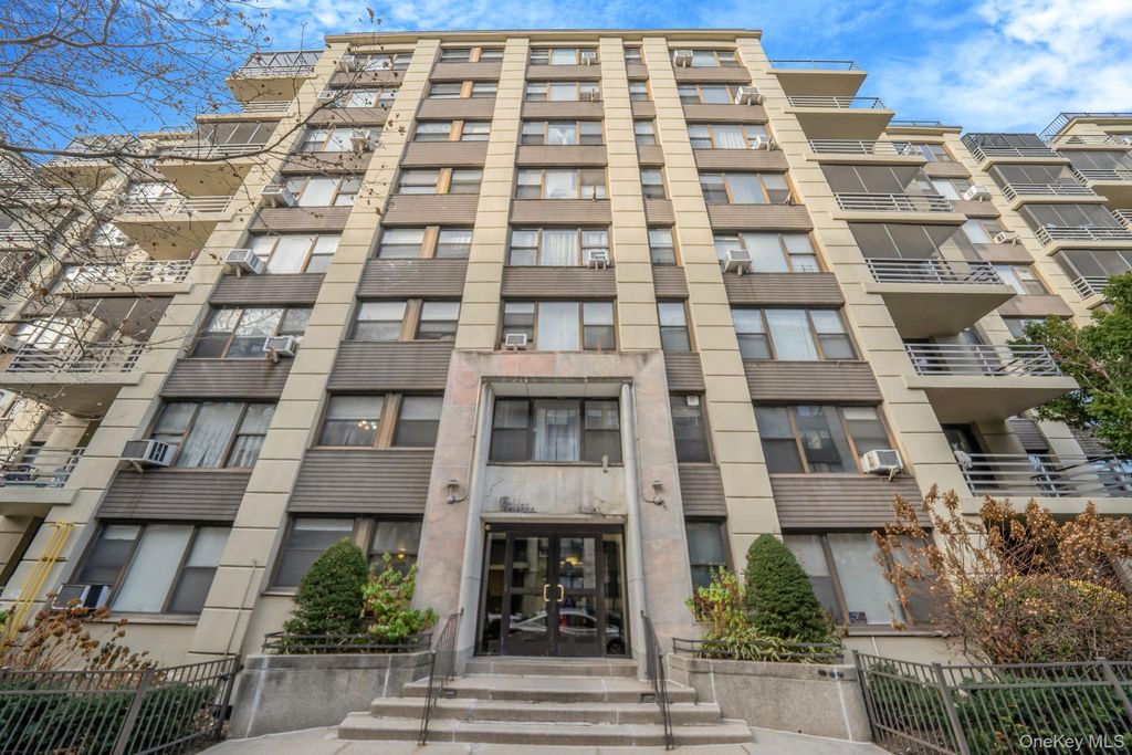Photo of 98-33 64th Avenue #1D, Rego Park, NY 11374 (MLS # 943693)