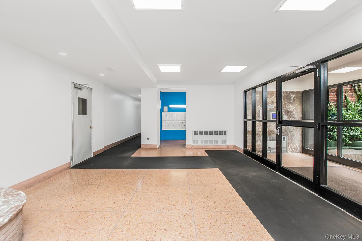 2165 Matthews Avenue Matthews 4B