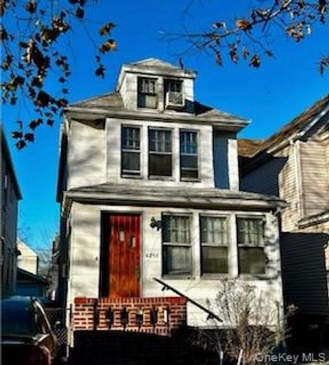 Homes For Sale - 62-53 80th Road<br/> Queens County, Glendale, NY 11385