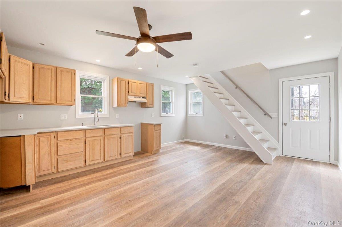 Centerport, New York 11721, United States, 3 Bedrooms Bedrooms, ,3 BathroomsBathrooms,Residential,Active,111465