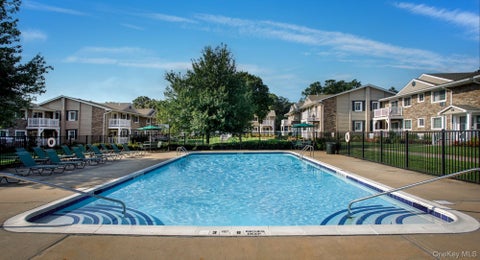 Apartment For Rent - 20 Williams Boulevard #20-1C<br/> Suffolk County, Lake Grove, NY 11755
