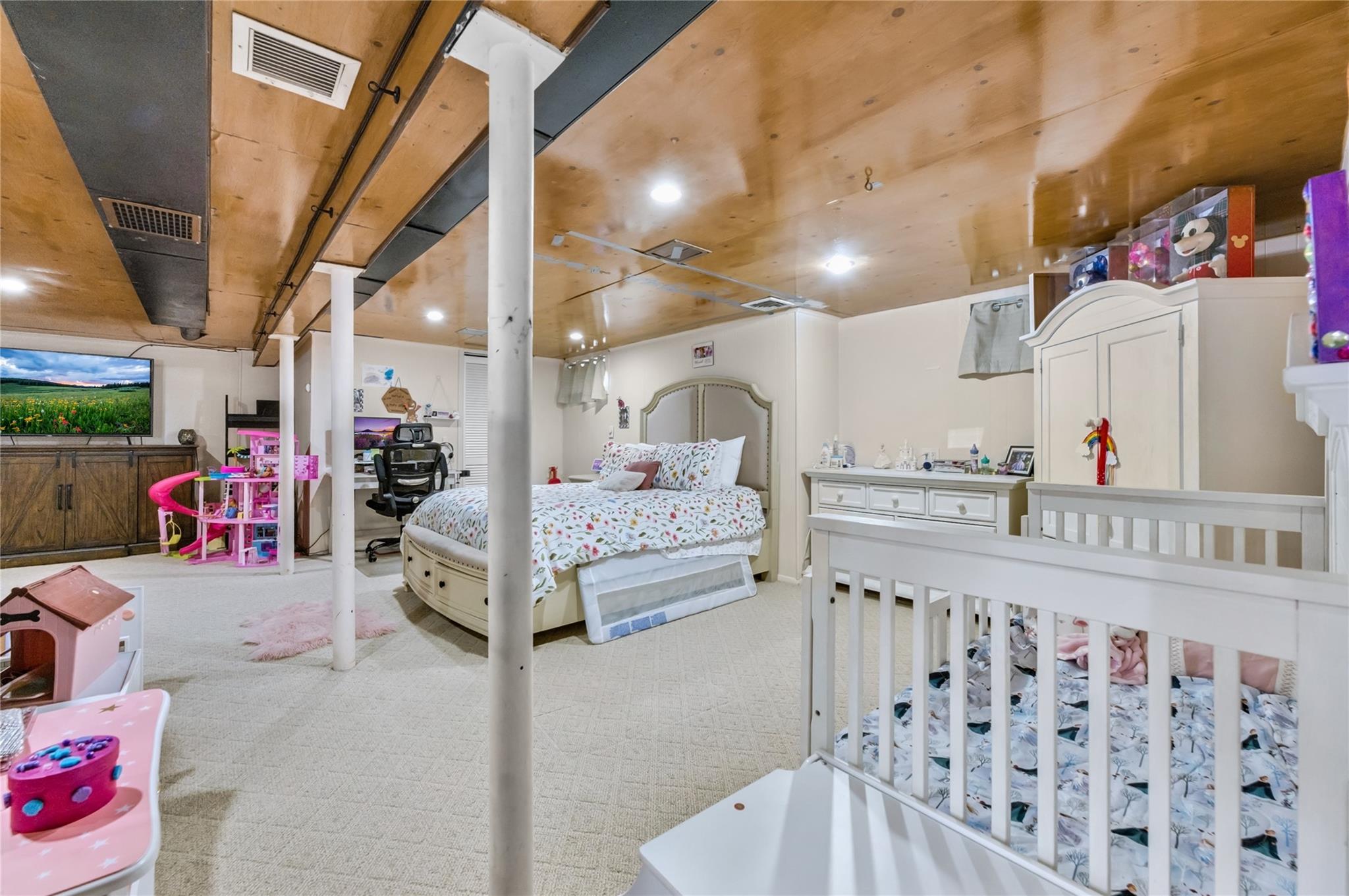 56 15th Avenue, West Babylon, New York image 18