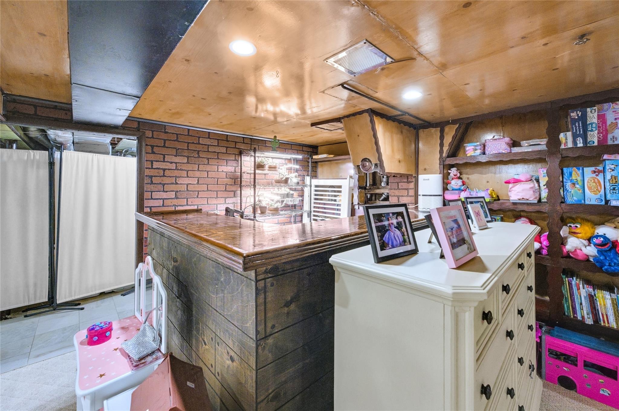 56 15th Avenue, West Babylon, New York image 22