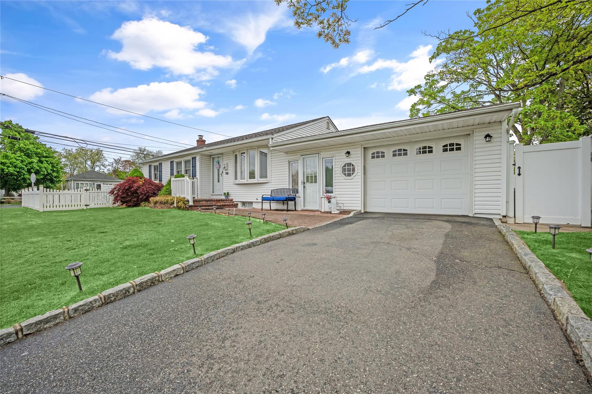 56 15th Avenue, West Babylon, New York image 1