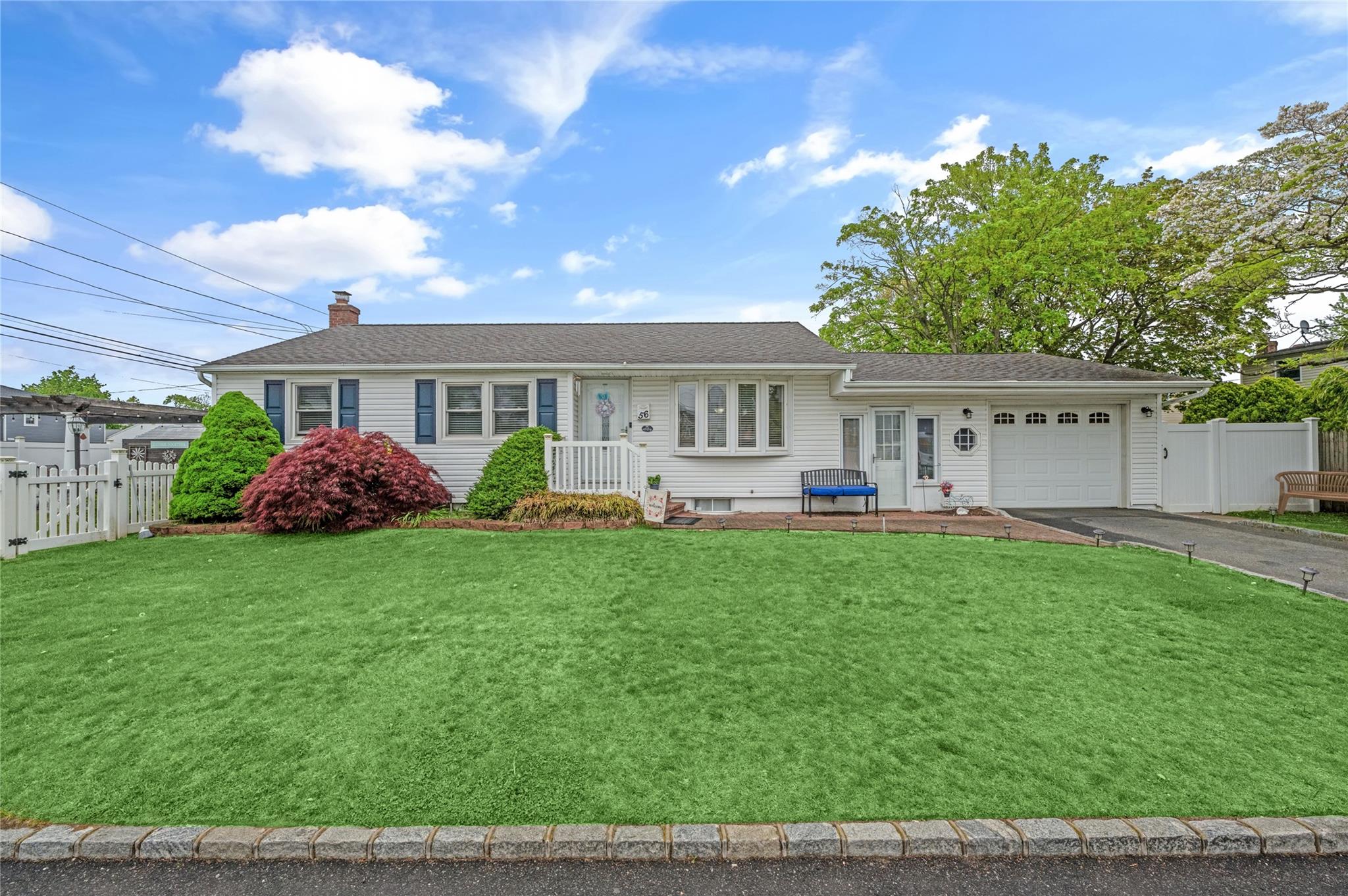 56 15th Avenue, West Babylon, New York image 2