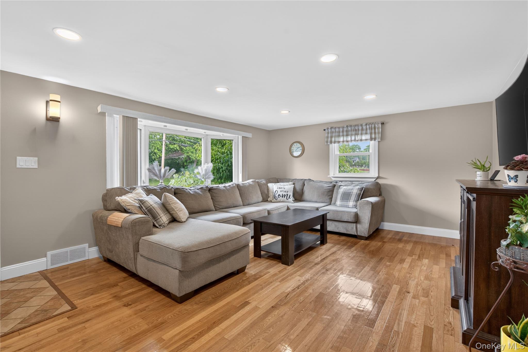 9 Arbor Drive