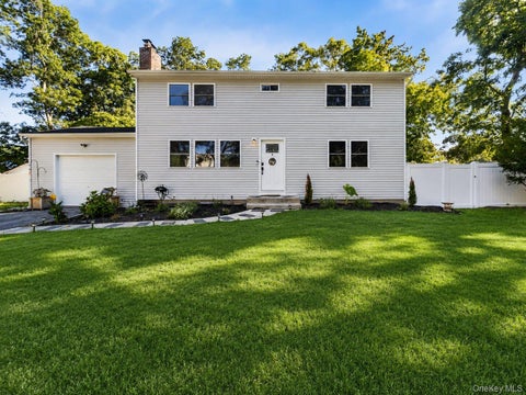 Homes For Sale - 159 Pauls Path<br/> Coram, NY 11727