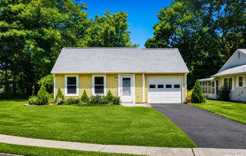 Condo For Sale - 338 Edinburgh Drive<br/> Ridge, NY 11961