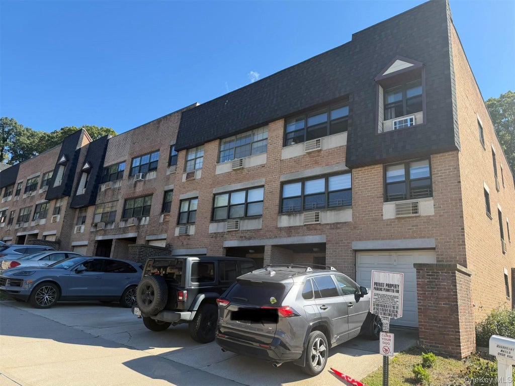 Photo of 240-22 70 Avenue #9C,9G2, Douglaston, NY 11362 (MLS # 1064503)
