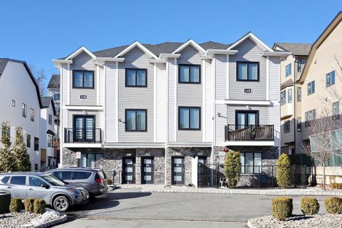 Photo of 119 Route 306, Monsey, NY 10952 (MLS # 984370)