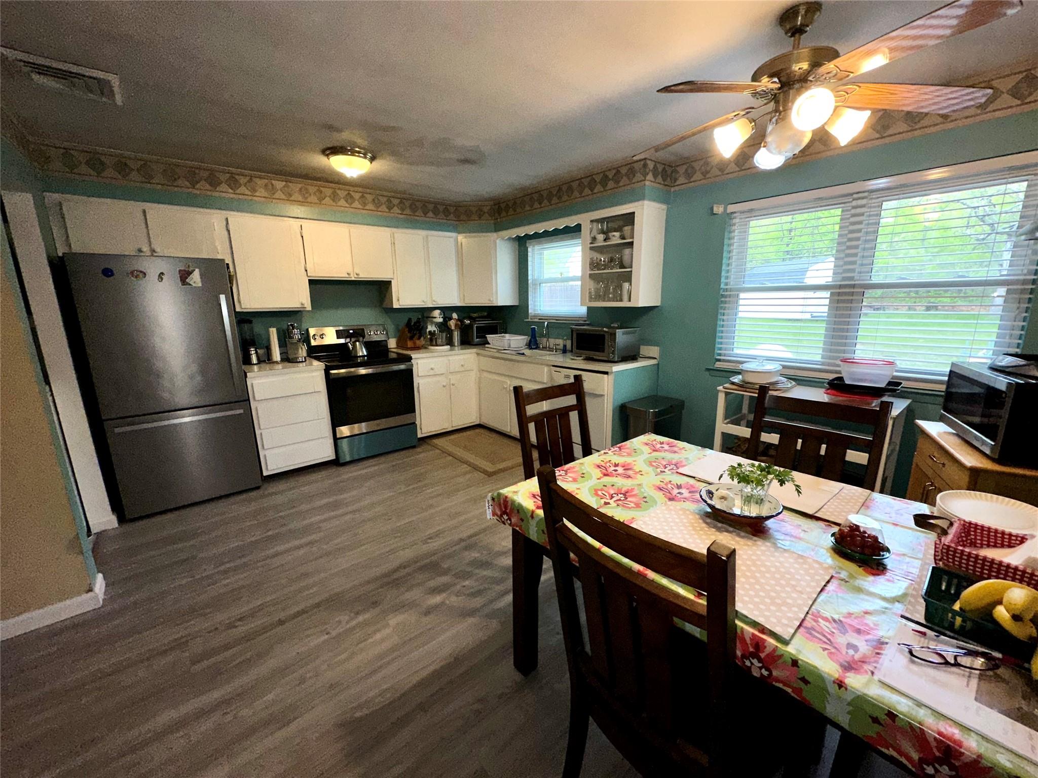 23 Hawkins Path