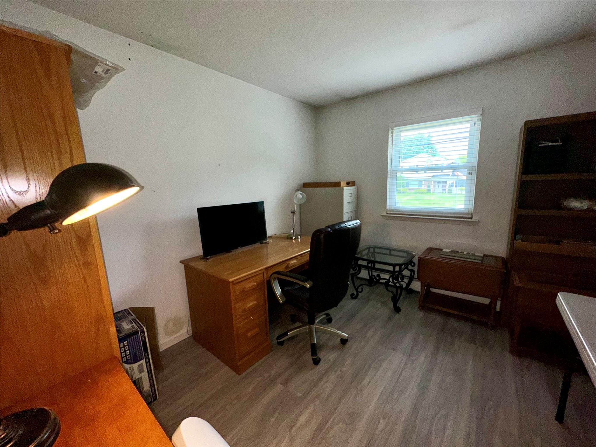 23 Hawkins Path, Coram, New York image 20