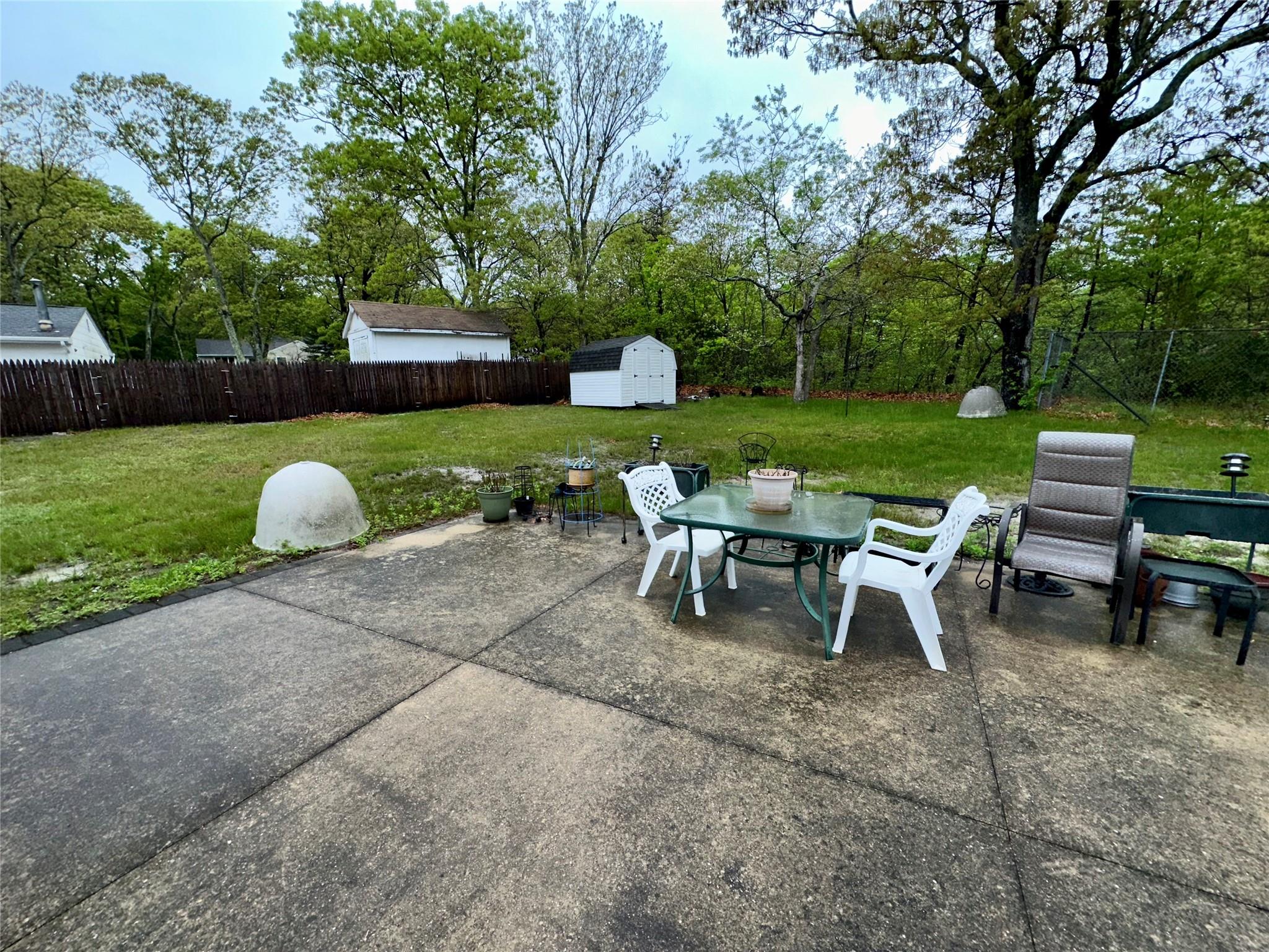23 Hawkins Path, Coram, New York image 27