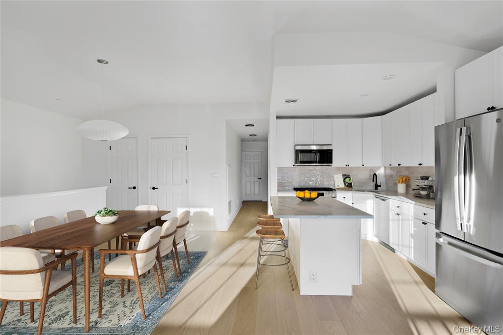 3-17 Endeavor Place C