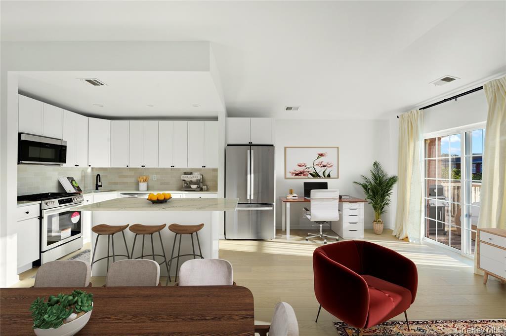 3-17 Endeavor Place C