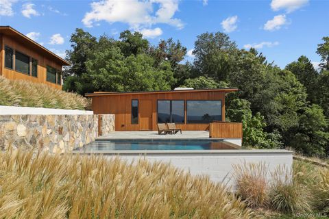 Tiny photo for 15 Finney Farm Road, Croton-on-Hudson, NY 10520 (MLS # 947800)