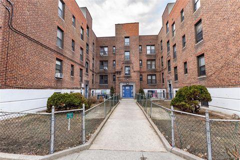 Homes For Sale - 3231 Barker Avenue #1A<br/> Bronx County, Bronx, NY 10467