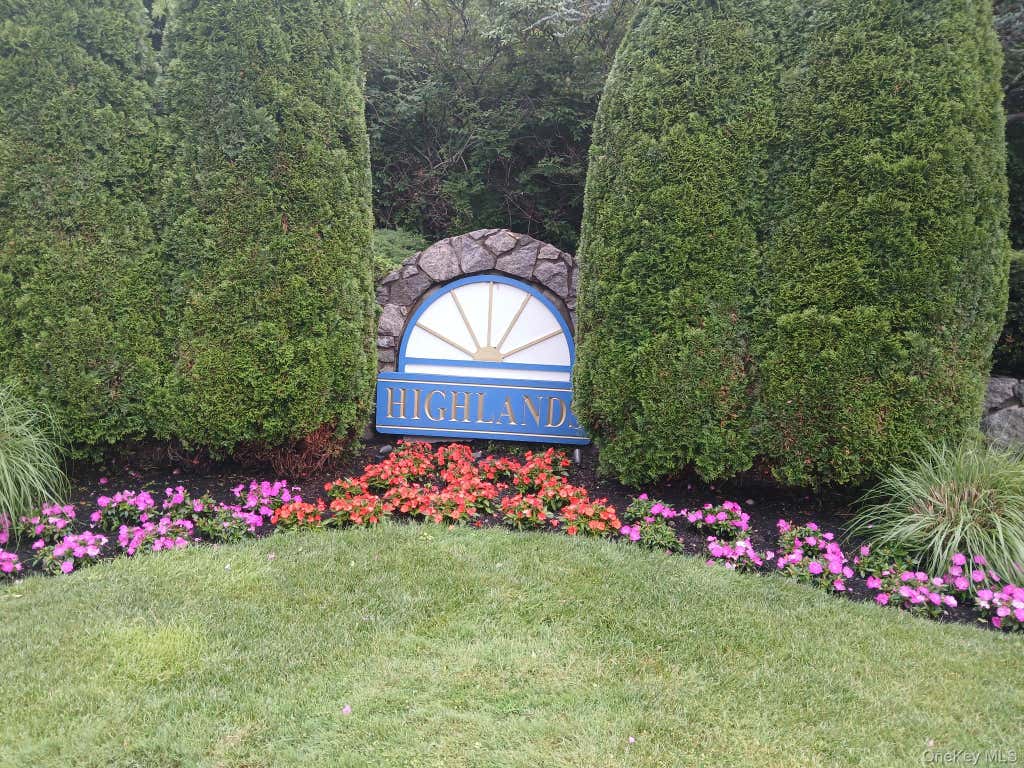 Photo of 86 Leeward Court #86, Port Jefferson Village, NY 11777 (MLS # 1021969)