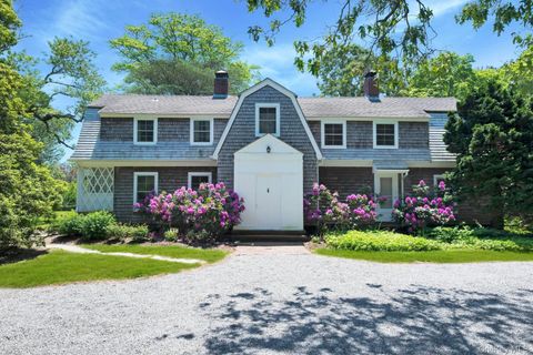 90 Old Depot Road Quogue NY 11959