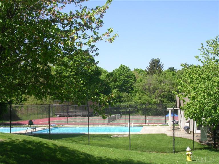 53 Villa Drive, Peekskill, New York image 25