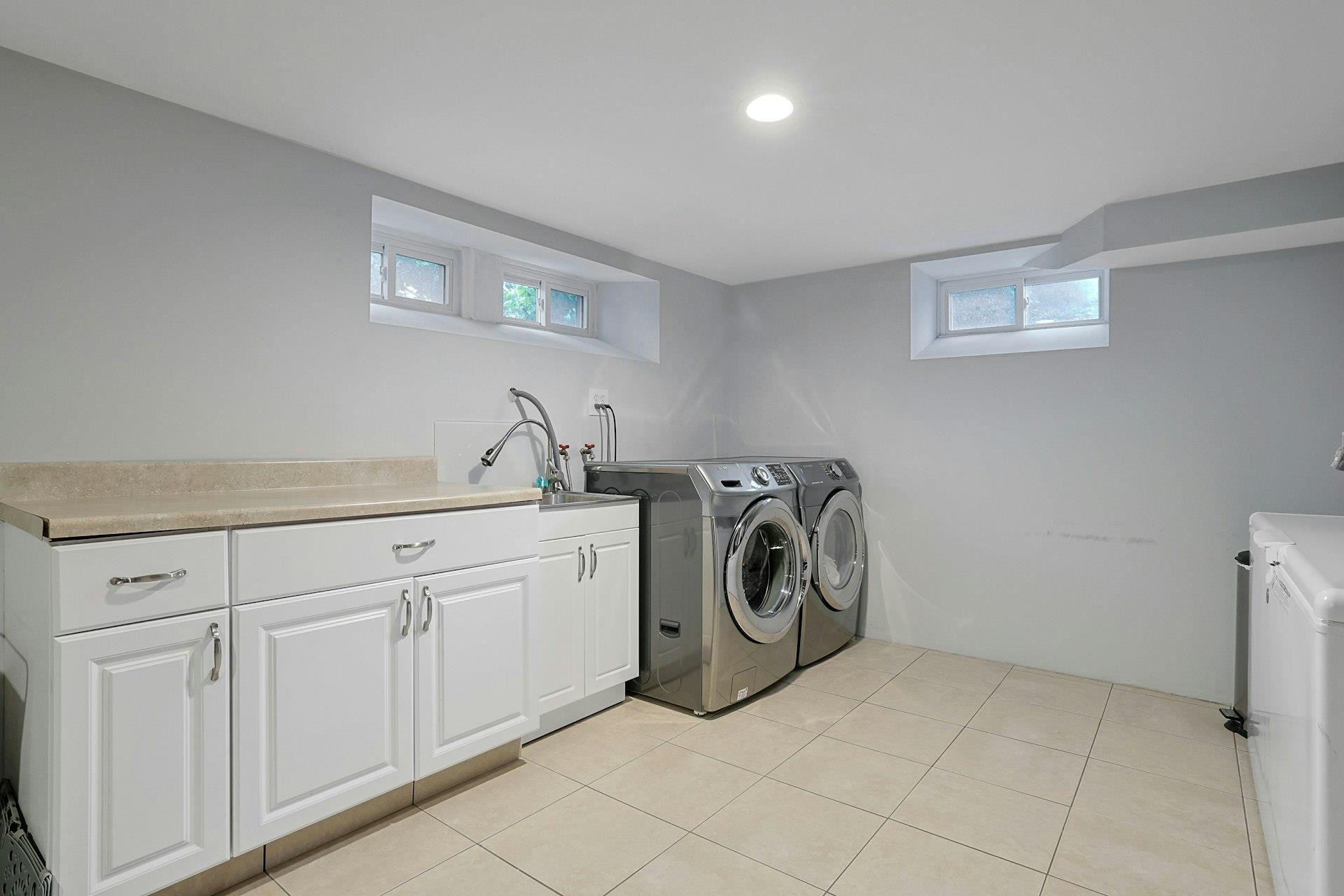 232 E Coligni Avenue, New Rochelle, Florida image 35