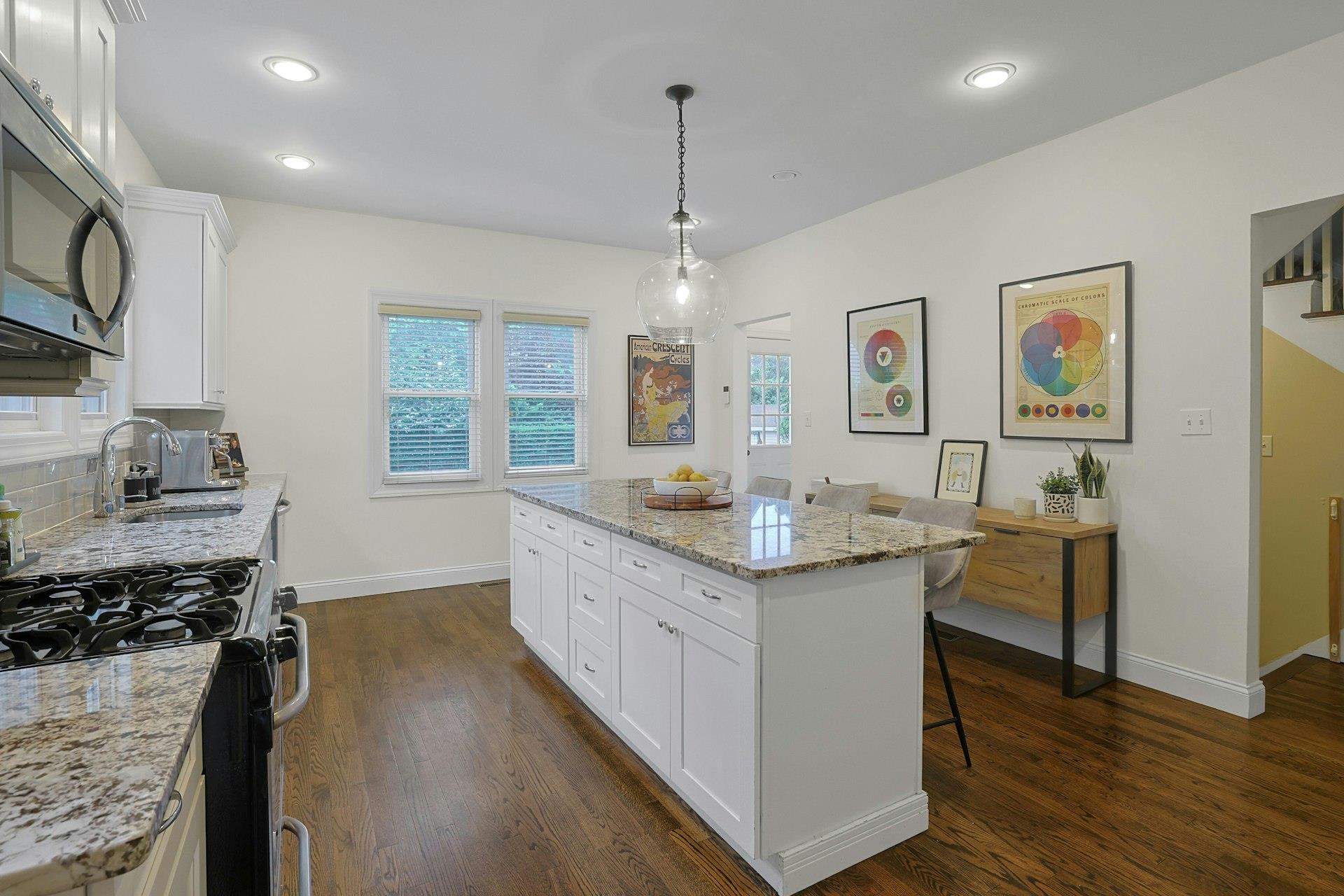 232 E Coligni Avenue, New Rochelle, Florida image 18